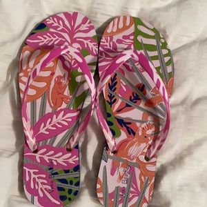 Vera Bradley flip flops